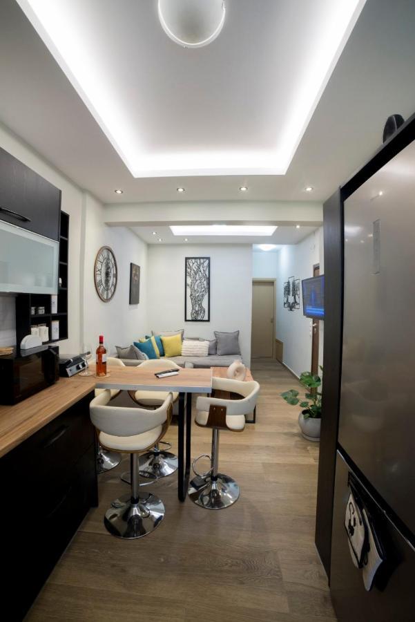 Luxurious Apartment In The Heart Of Town ! Loutráki Exterior foto